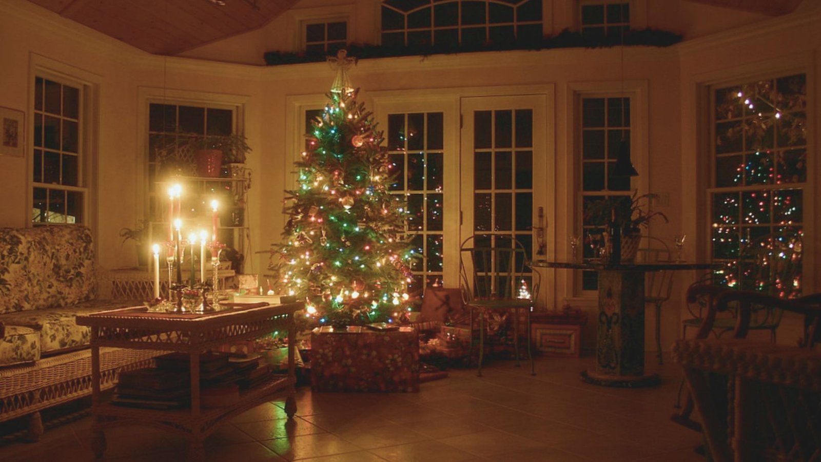 Santa Claus and Reindeer Facts