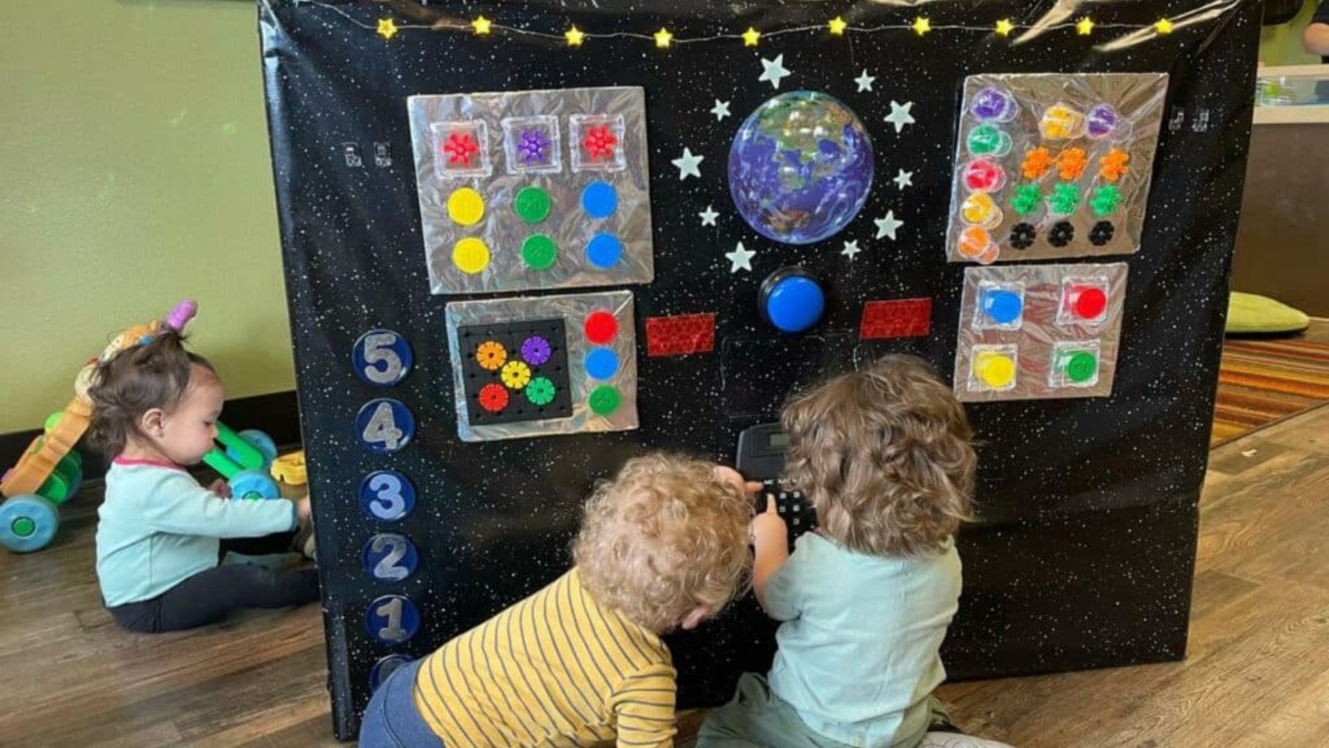 27. Class Friendship Mural